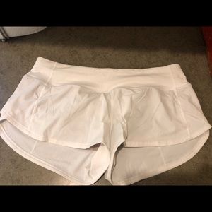 Lululemon 2.5” white speed short